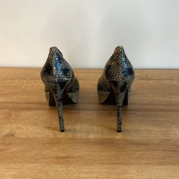 Diane Von Furstenberg Renee Snakeskin Platform Pumps Heels Size 8 Gray Black - Picture 5 of 7